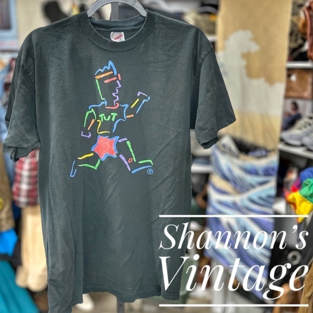 Totally Unique Thoughts VNTG 1990s made in USA sz large tee A19